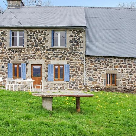 Three-Bedroom Holiday Home in Cheylade Buitenkant foto